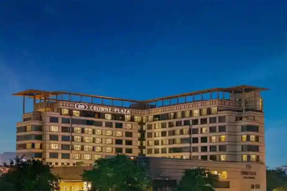 Luxury hotel in Gurgaon with premium escort services available. Book now for discreet and profession.